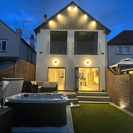 Broadway Beach Home With Hot Tub Herne Bay Esterno foto