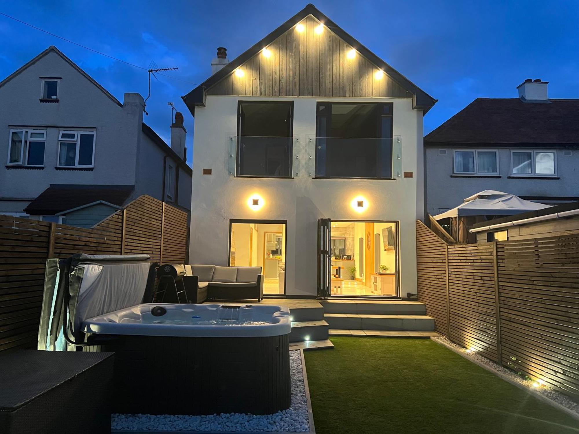Broadway Beach Home With Hot Tub Herne Bay Esterno foto
