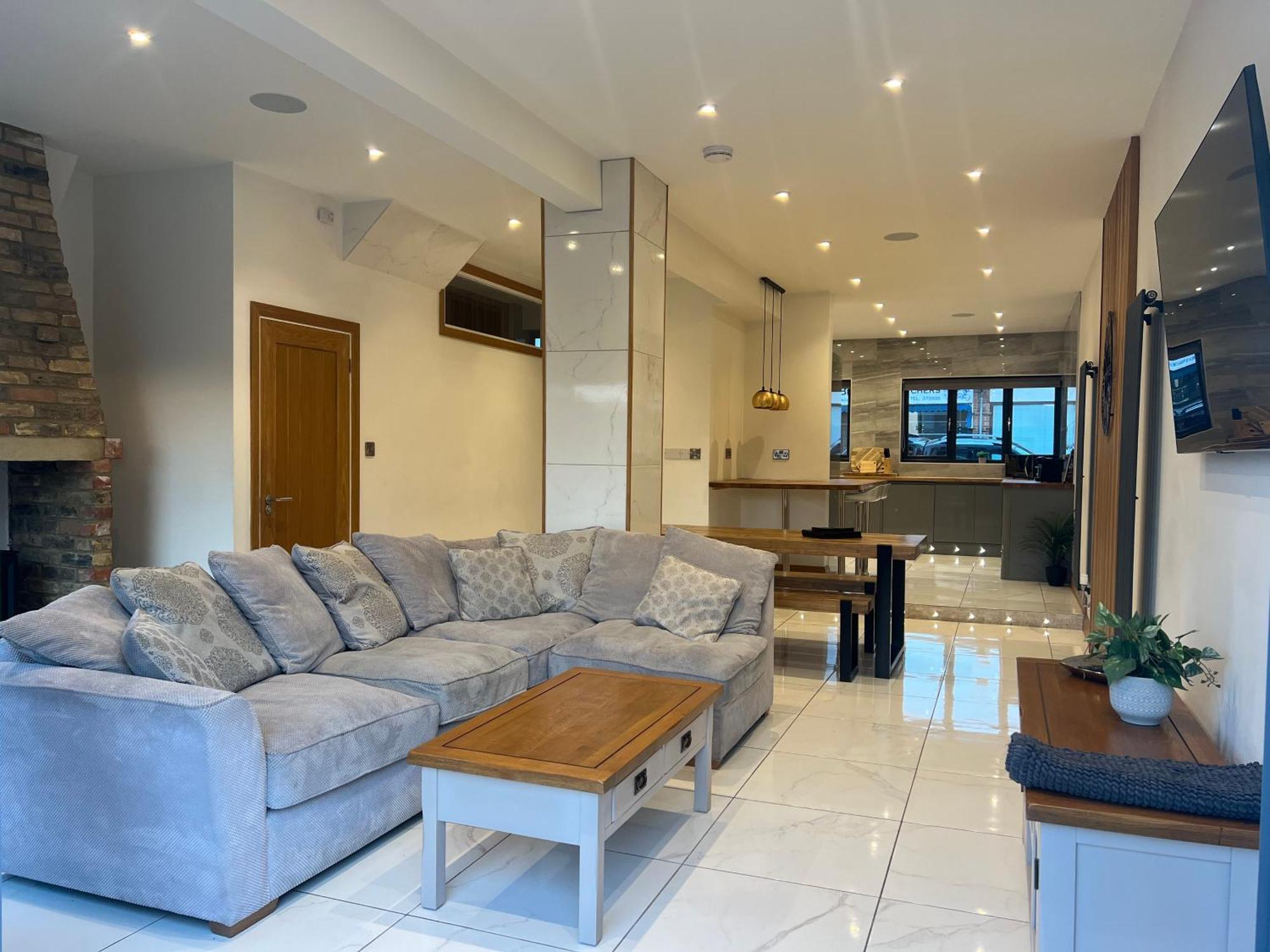 Broadway Beach Home With Hot Tub Herne Bay Esterno foto