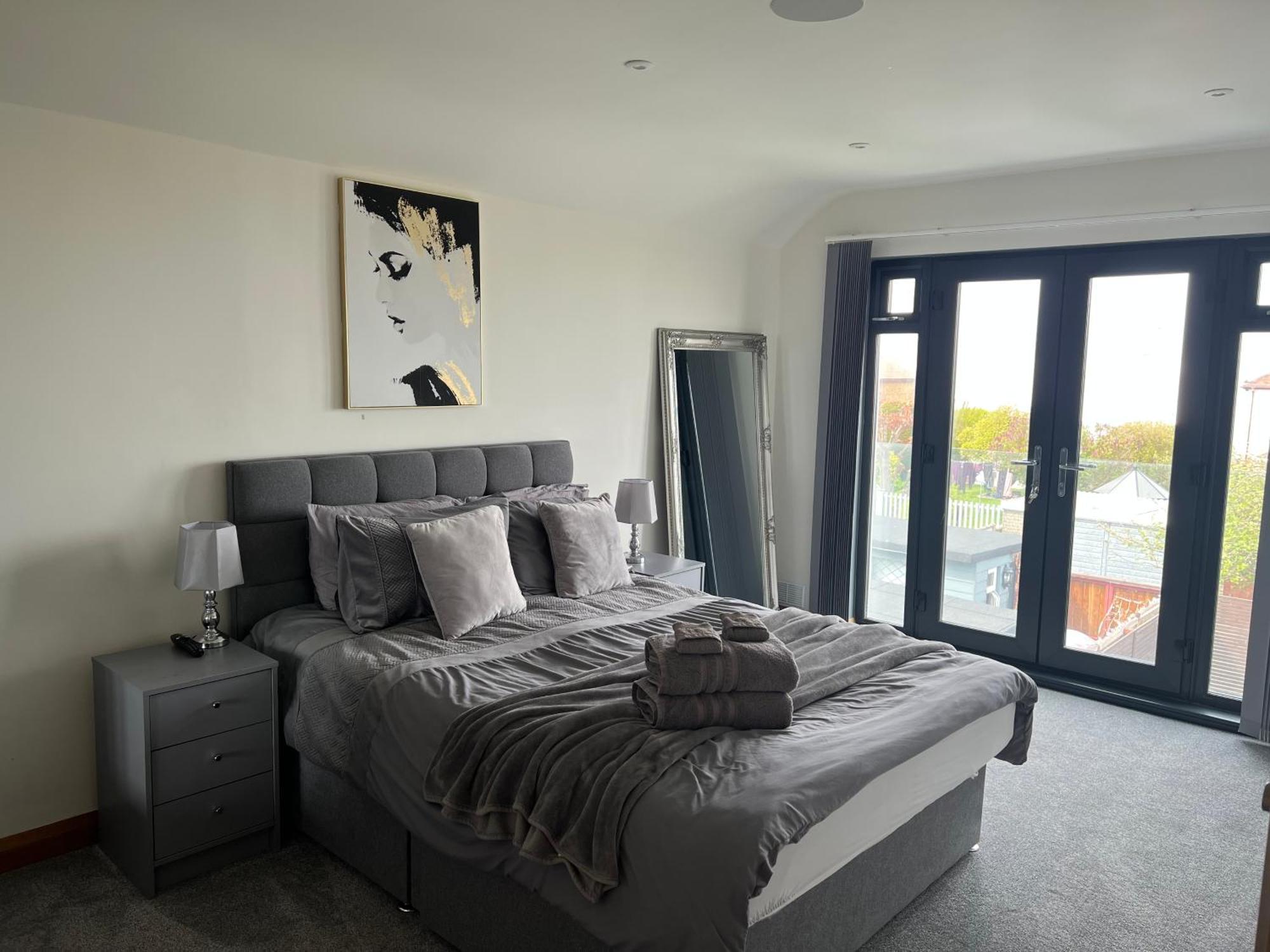 Broadway Beach Home With Hot Tub Herne Bay Esterno foto